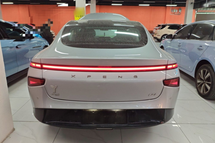 小鹏P7 2020款 586N车身外观6004