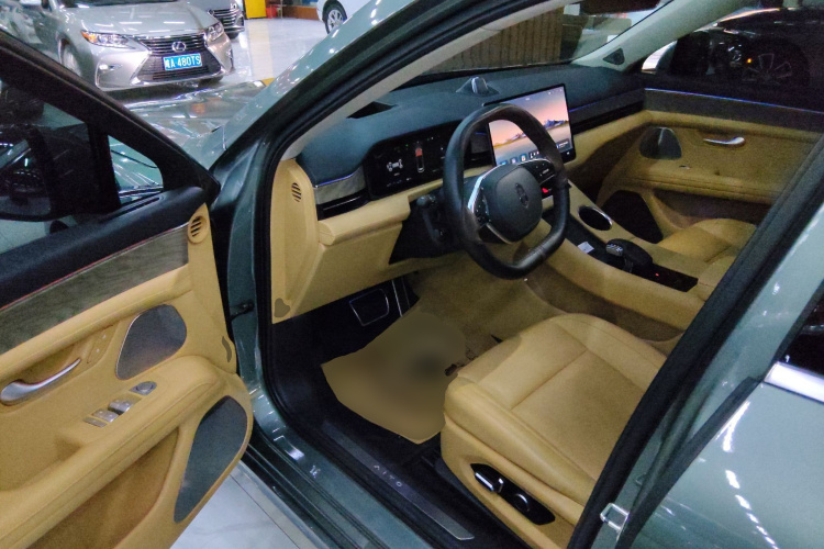 鸿蒙智行 问界M5 2022款 增程后驱标准版中控内饰20