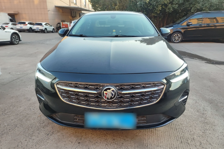 别克 君威 2020款 552T 精英型车身外观2