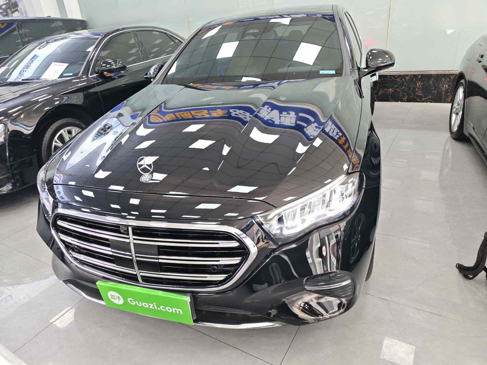 奔驰E级 2025款 E 260 L(1)
