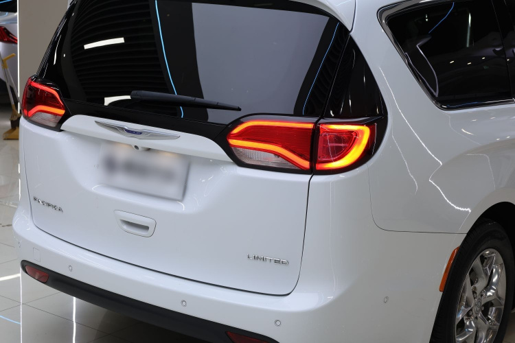 克莱斯勒 大捷龙(进口) 2017款 3.6L 尊享版车身外观6004