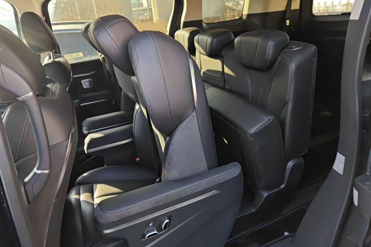 红旗HQ9 PHEV 2024款 2.0T 四驱商务版中控内饰21