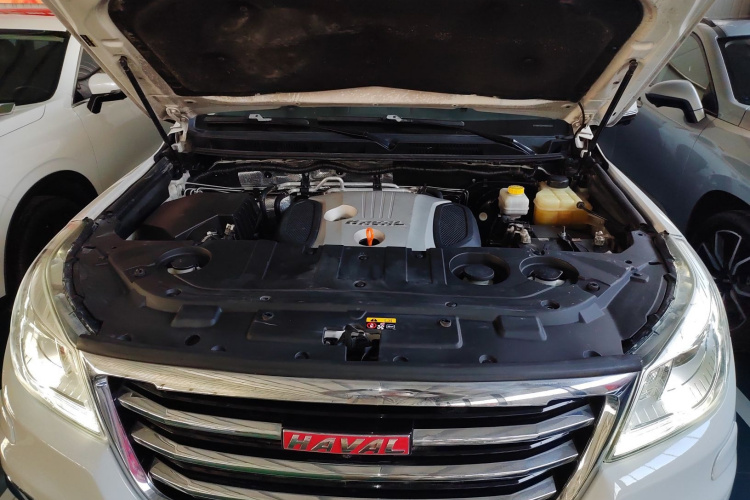 哈弗H9 2016款 2.0T 四驱豪华型 7座机舱底盘24