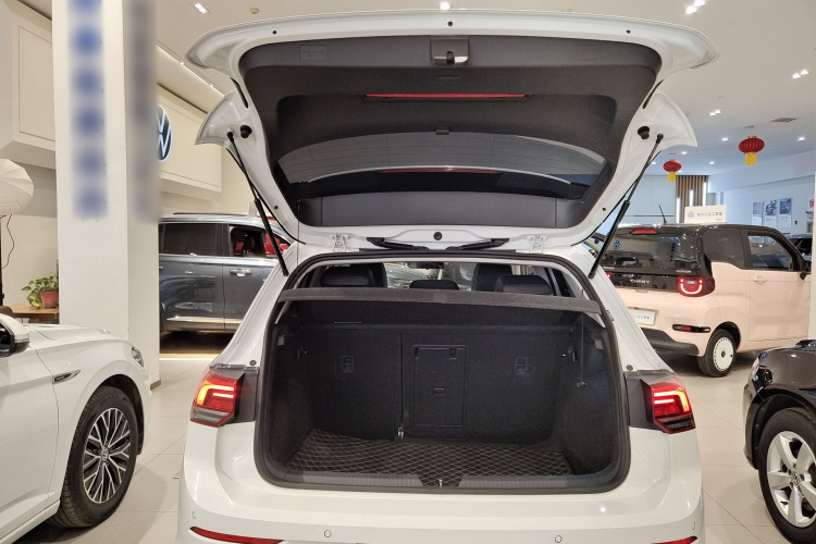 大众 高尔夫 2021款 280TSI DSG Pro中控内饰7011