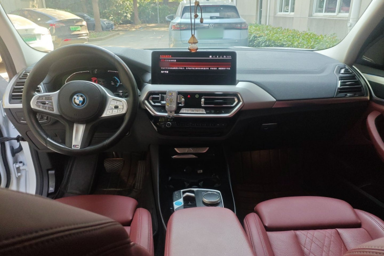 宝马iX3 2024款 创领型中控内饰12