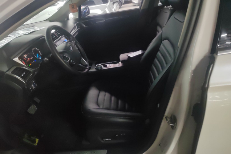 福特 蒙迪欧 2018款 EcoBoost 180 时尚型局部细节19