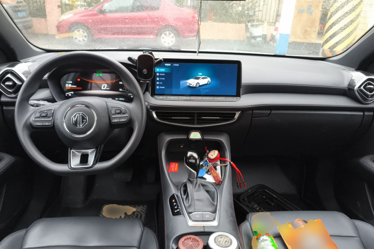 名爵 MG5 2025款 180DVVT 全球豪华版中控内饰12