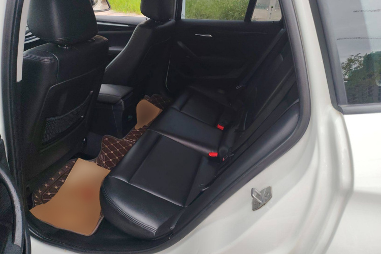 宝马X1 2015款 sDrive18i 时尚晋级版中控内饰21