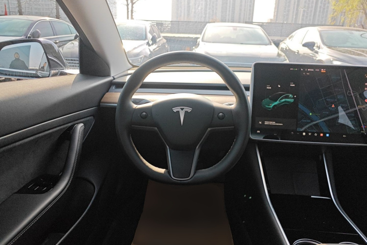 特斯拉 Model 3 2020款 改款 标准续航后驱升级版局部细节13