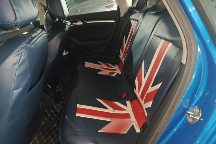 奥迪A3 2015款 Sportback 35 TFSI 百万纪念舒享型中控内饰7004