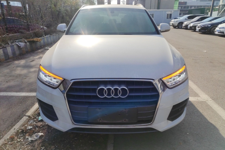 奥迪Q3 2018款 30周年年型 35 TFSI 时尚型车身外观2