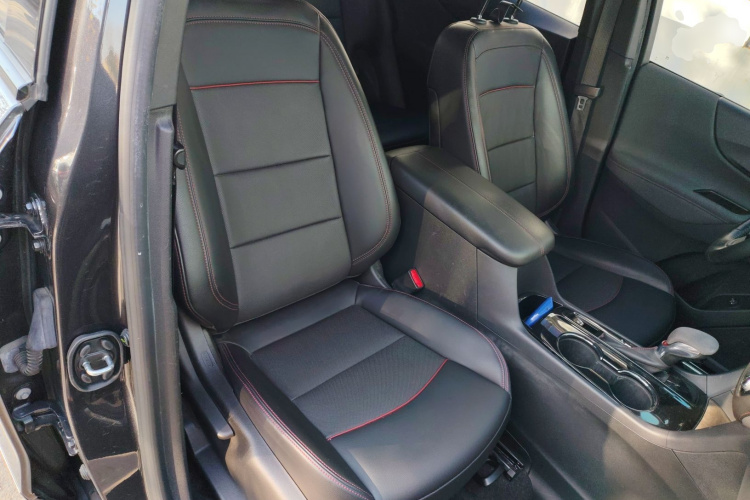 雪佛兰 探界者 2022款 轻混 550T RS 智能拓界版局部细节41