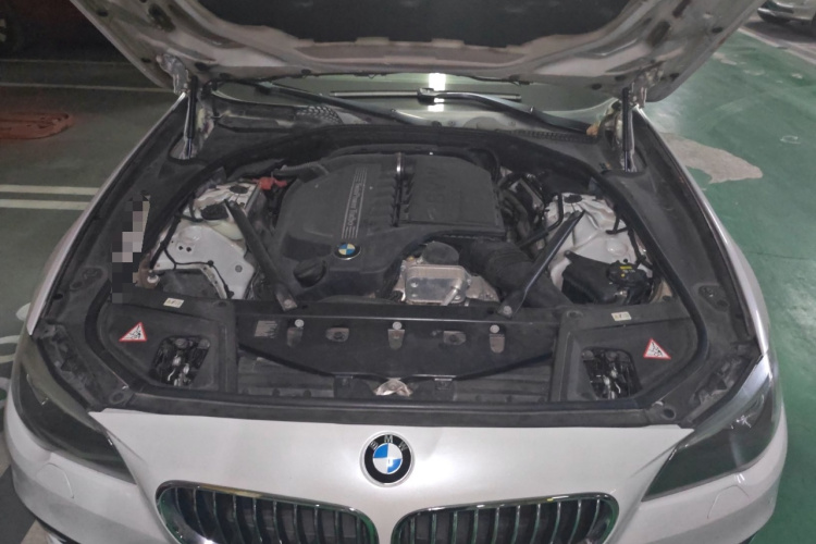 宝马5系 2015款 535Li 领先型局部细节24