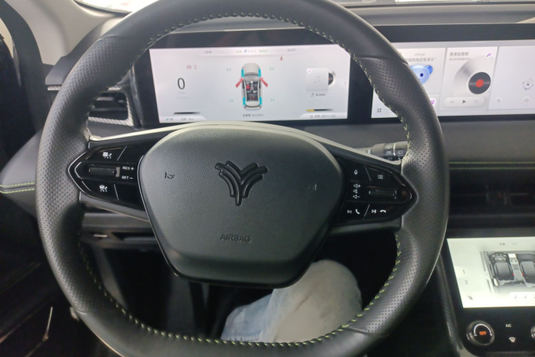 哪吒汽车 2023款 哪吒U-Ⅱ 挑战版 500 磷酸铁锂局部细节13