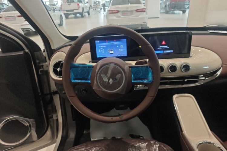 五菱汽车 五菱缤果 2025款 333km 灵犀互联款中控内饰13