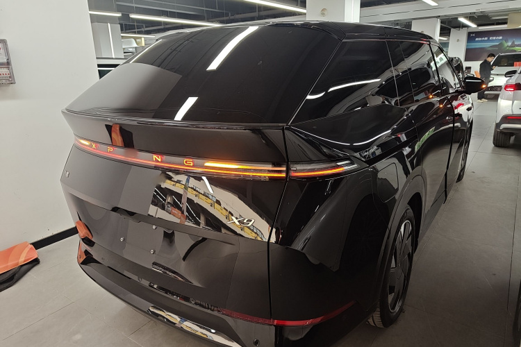 小鹏X9 2024款 702超长续航Pro车身外观7