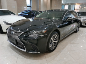 雷克萨斯LS 2020款 500h 卓越版 国VI