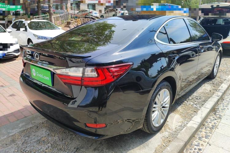 雷克萨斯ES 2016款 200 Midnight特别限量版车身外观7