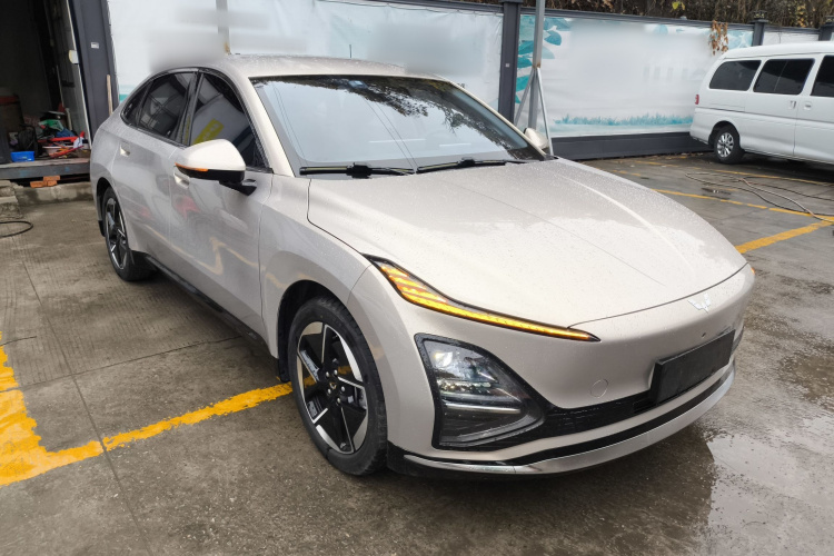 五菱汽车 五菱星光 2024款 共创版 510 进阶型车身外观3