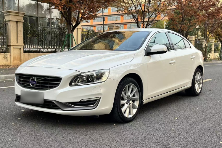 沃尔沃S60 2016款 S60L T4 智远版车身外观6001