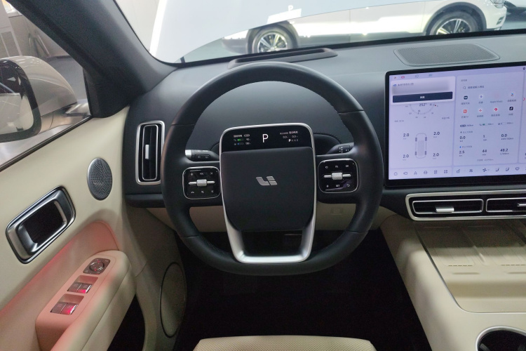理想汽车 理想L6 2024款 Pro中控内饰13