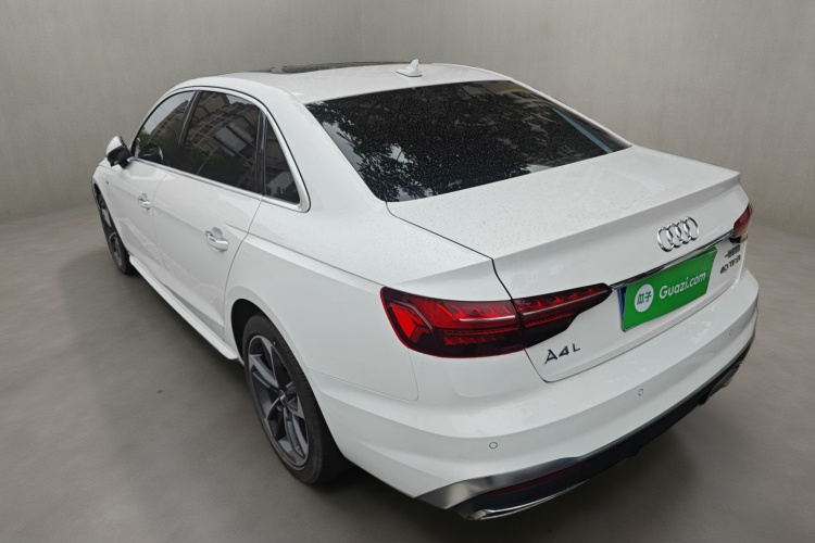 奥迪A4L 2020款 40 TFSI 时尚动感型车身外观5