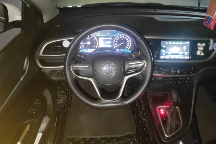 别克 英朗 2017款 15N 自动豪华型局部细节13