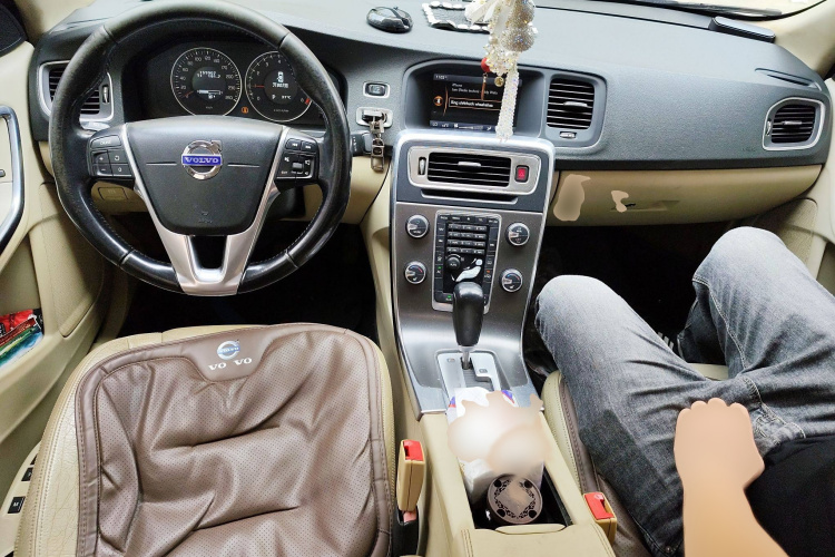 沃尔沃S60(进口) 2012款 T5 智尊版中控内饰7002