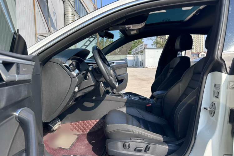 一汽-大众CC 2021款 330TSI 上市特别版中控内饰7002