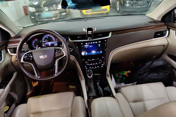 凯迪拉克XTS 2016款 28T 豪华型中控内饰7002