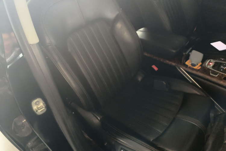 东风风神 东风A9 2016款 1.8T 尊贵型局部细节41