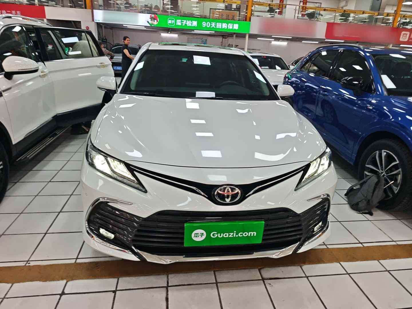 丰田 凯美瑞 2023款 2.0G 豪华版(1)