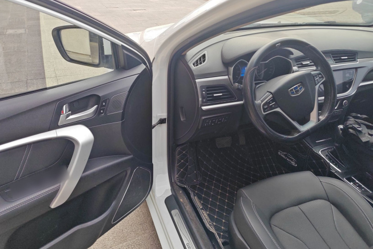 吉利汽车 帝豪 2017款 三厢百万款 1.5L CVT向上版中控内饰20