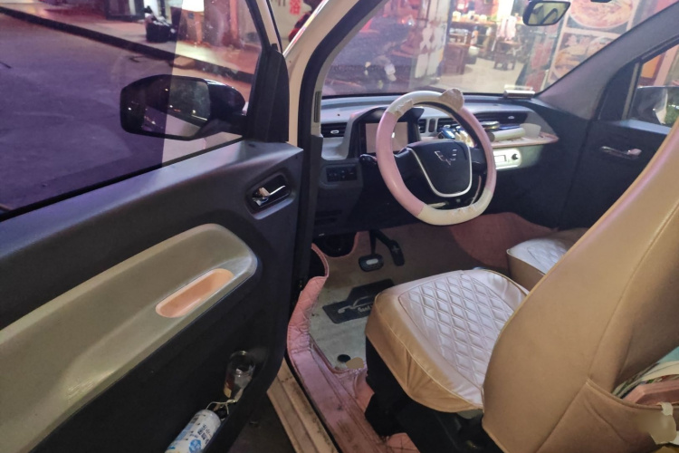 五菱汽车 宏光MINIEV 2021款 马卡龙臻享款 磷酸铁锂中控内饰7003