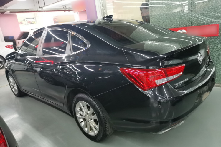 别克 威朗 2018款 三厢 20T 双离合领先型车身外观4