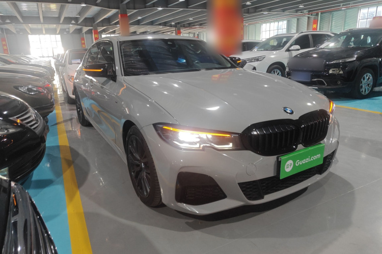 宝马3系 2020款 325Li M运动曜夜套装车身外观3