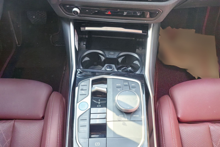 宝马i3 2022款 eDrive 35 L局部细节18