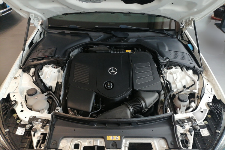奔驰C级 2022款 C 200 L 运动版局部细节24