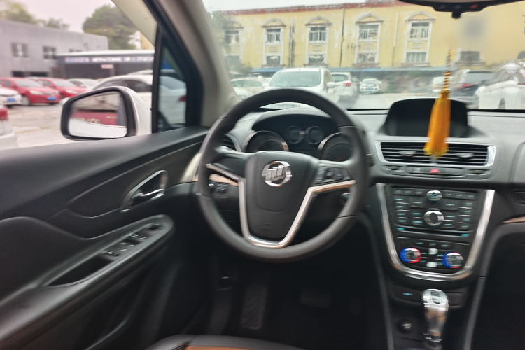 别克 昂科拉 2015款 1.4T 自动两驱都市领先型中控内饰7002