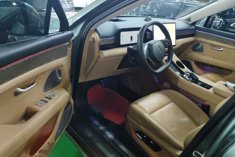 鸿蒙智行 问界M5 2022款 增程四驱性能版中控内饰7003