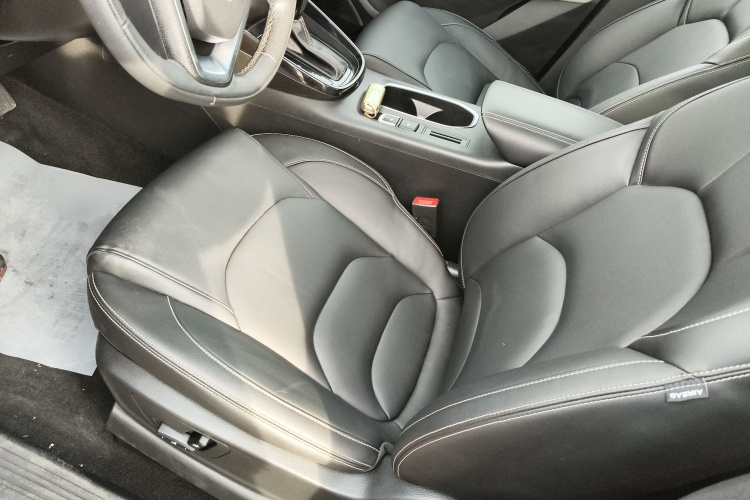 宝骏530 2018款 1.5T DCT旗舰型 国V中控内饰19