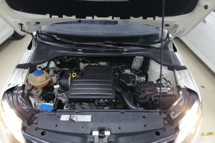 斯柯达 昕锐 2019款 1.5L 手动舒适版 国V机舱底盘24