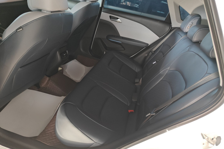 雪佛兰 科鲁泽 2024款 1.5L 双离合悦享版中控内饰21