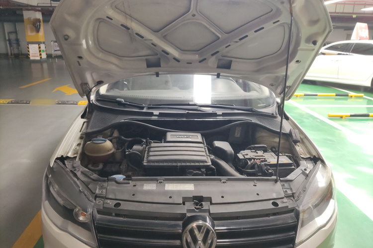 大众 捷达 2015款 1.6L 自动时尚型机舱底盘24