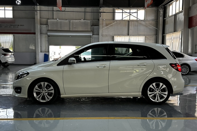 奔驰B级 2015款 B 200 时尚型车身外观6004