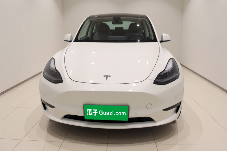 特斯拉 Model Y 2022款 改款 后轮驱动版车身外观2