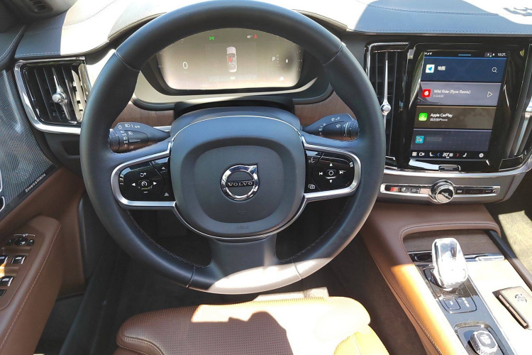 沃尔沃S90 2023款 B5 智雅豪华版中控内饰13