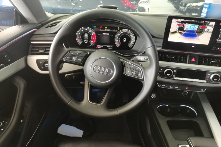奥迪A5 2021款 Sportback 40 TFSI quattro 豪华致雅型中控内饰13