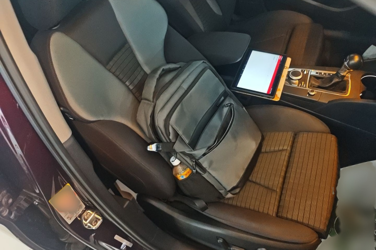 奥迪A3 2018款 30周年年型 Limousine 35 TFSI 运动型局部细节41