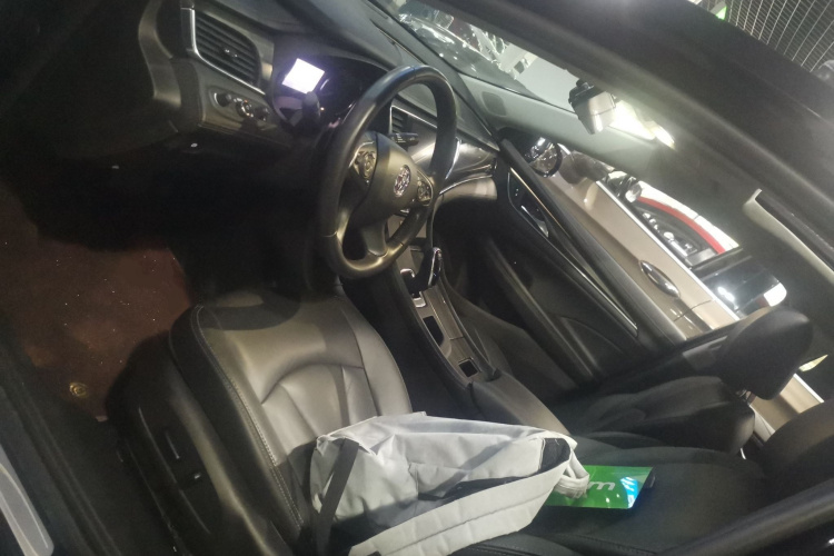 别克 君越 2022款 552T 豪华型局部细节19